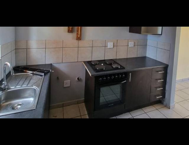 2 BEDROOM DUPLEX FOR SALE IN DAWN PARK EXT